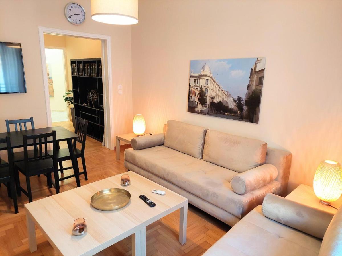 Grand Apartment In Parliament Square Athènes Extérieur photo