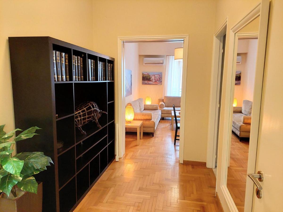 Grand Apartment In Parliament Square Athènes Extérieur photo