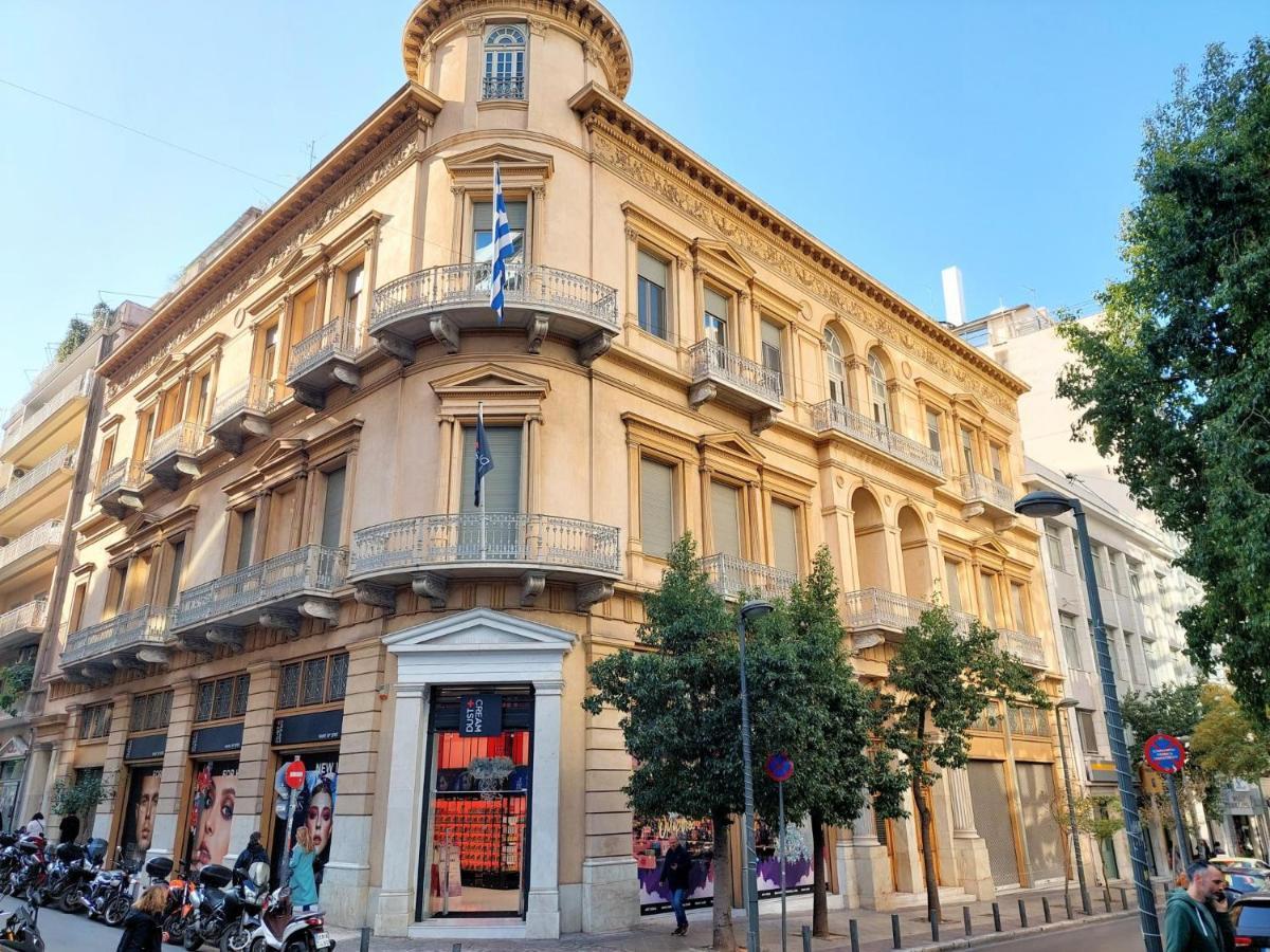 Grand Apartment In Parliament Square Athènes Extérieur photo