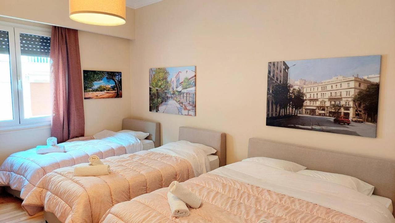 Grand Apartment In Parliament Square Athènes Extérieur photo
